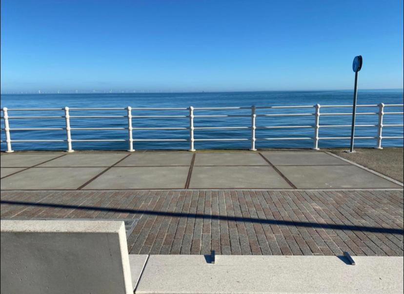 Luxury Modern 1Bed Sea View Apartment Rhôs-on-Sea Eksteriør billede