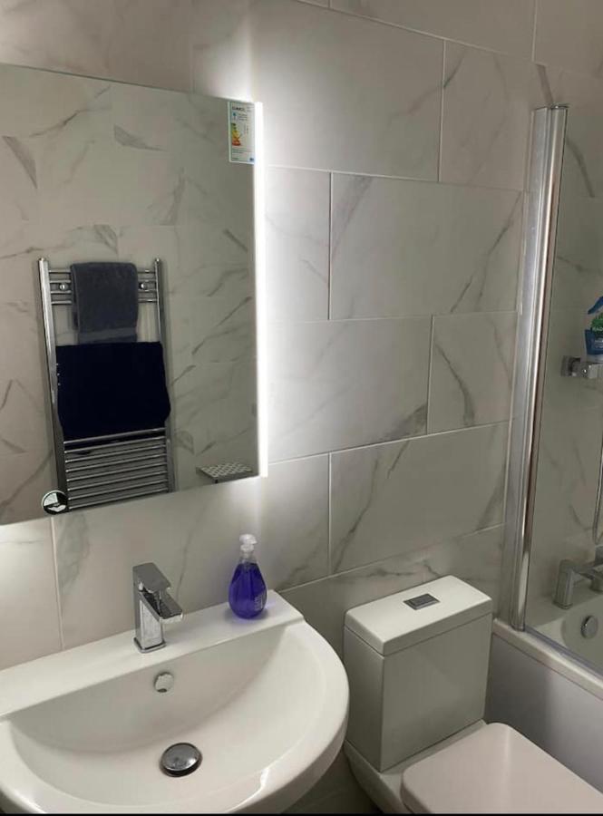 Luxury Modern 1Bed Sea View Apartment Rhôs-on-Sea Eksteriør billede
